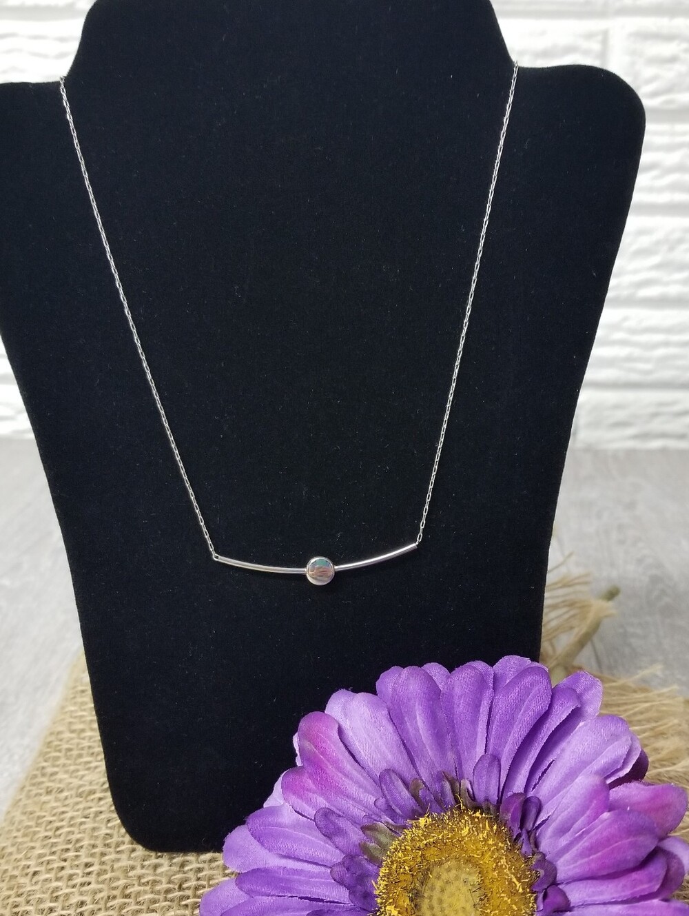 Minimalist Curved Bar Pendant necklace